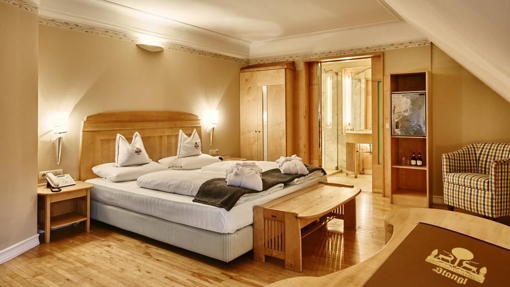 Hotel Gutsgasthof Stangl Vaterstetten Δωμάτιο φωτογραφία