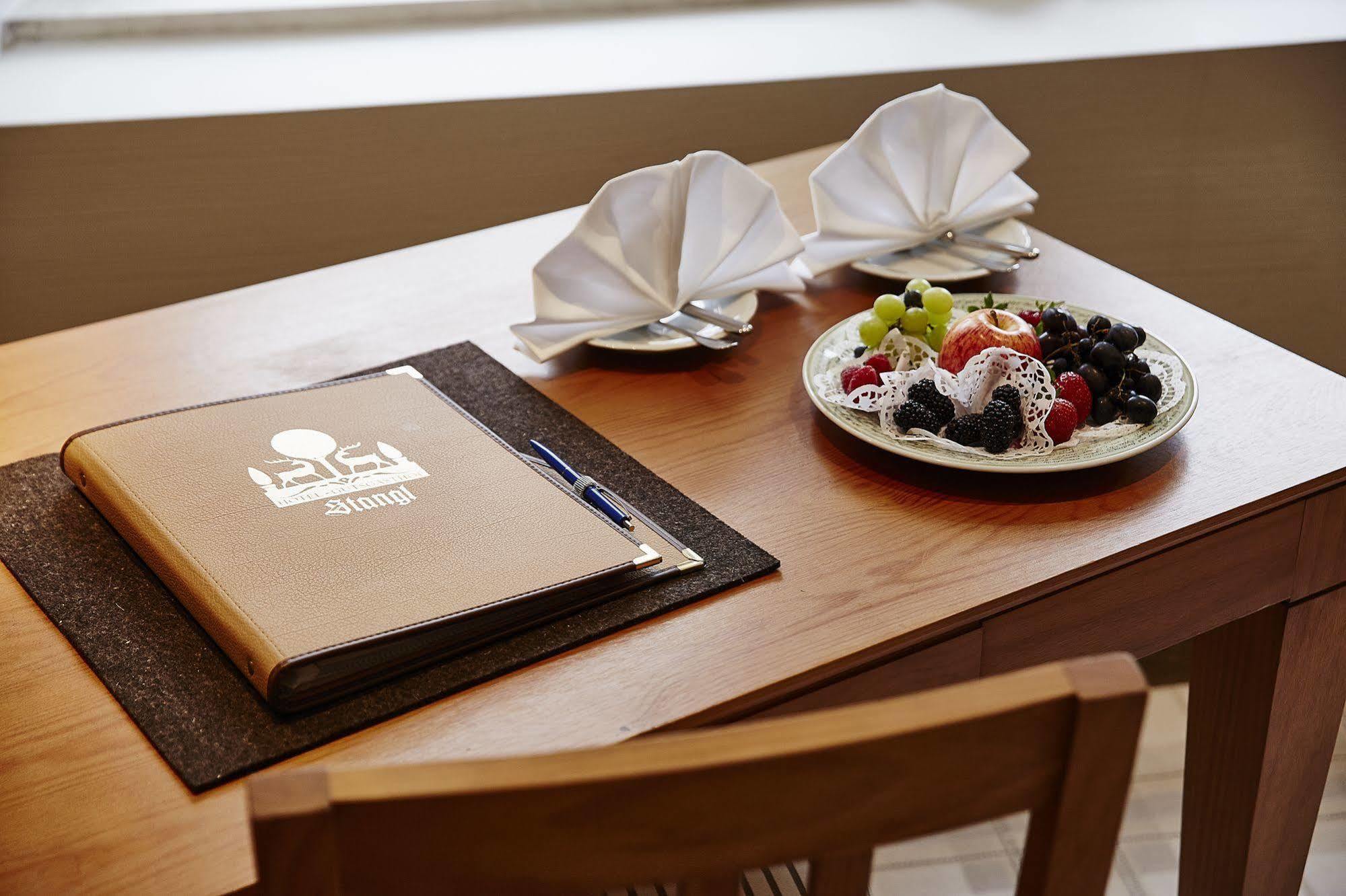 Hotel Gutsgasthof Stangl Vaterstetten Εξωτερικό φωτογραφία